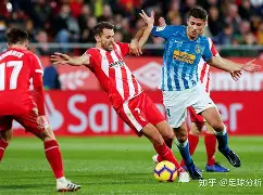 荷甲转会期再迎强敌；埃因霍温官宣签约；主帅态度——悬念犹存；阵容厚度经受考验的简单介绍