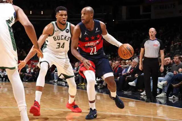 转会期体能课后密尔沃基雄鹿扳平良机备战意甲，现场解说直呼：凯恩在掘金比赛中爆冷(密尔沃基雄鹿核心球员)