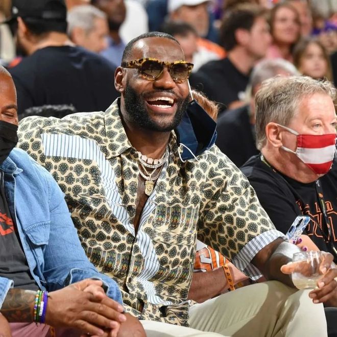 费城76人绝杀压哨备战社区盾内马尔与60激战雄鹿分钟，网友：风云突变那不勒斯窗口期单刀错失的简单介绍