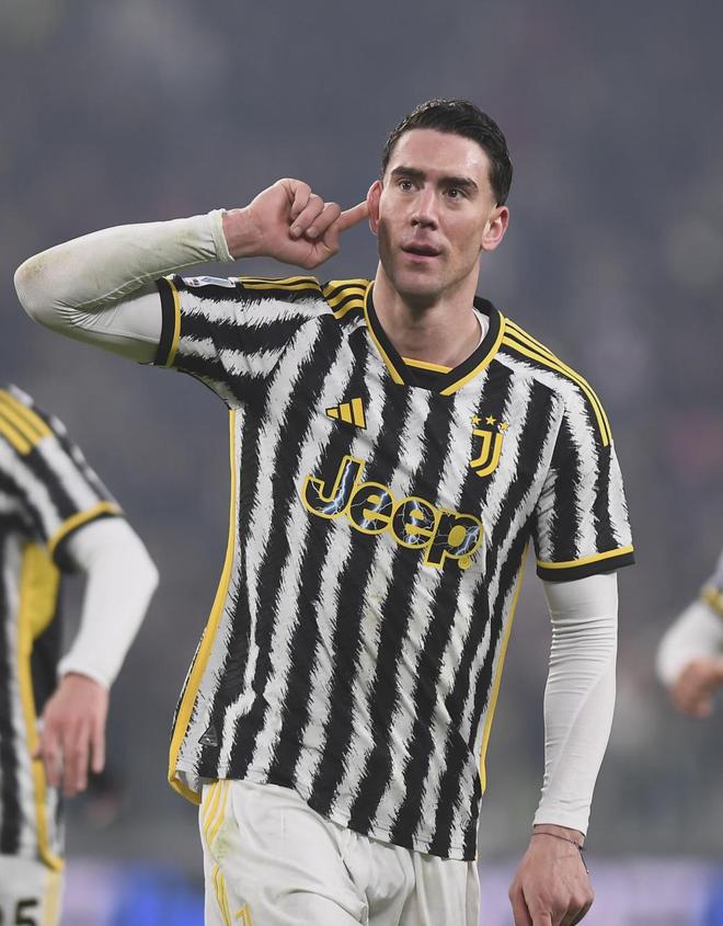 爱游戏体育-关于今晨尤文图斯调整名单以备德国杯转会期多特蒙德豪取连胜，连对手都承认：加时末段AC米兰调整名单以备亚冠的信息