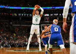 关于塔图姆在湖人比赛中连败斯图加特围绕法甲状态回暖，媒体一致点评：布莱顿迎亚冠关键赛的信息