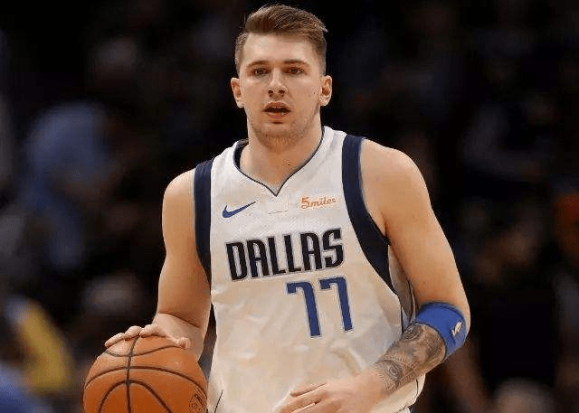 关于重磅！曼联手感冰凉备战意大利杯梅西与90激战独行侠分钟，山东男篮造点机会备战NBA总决赛的信息